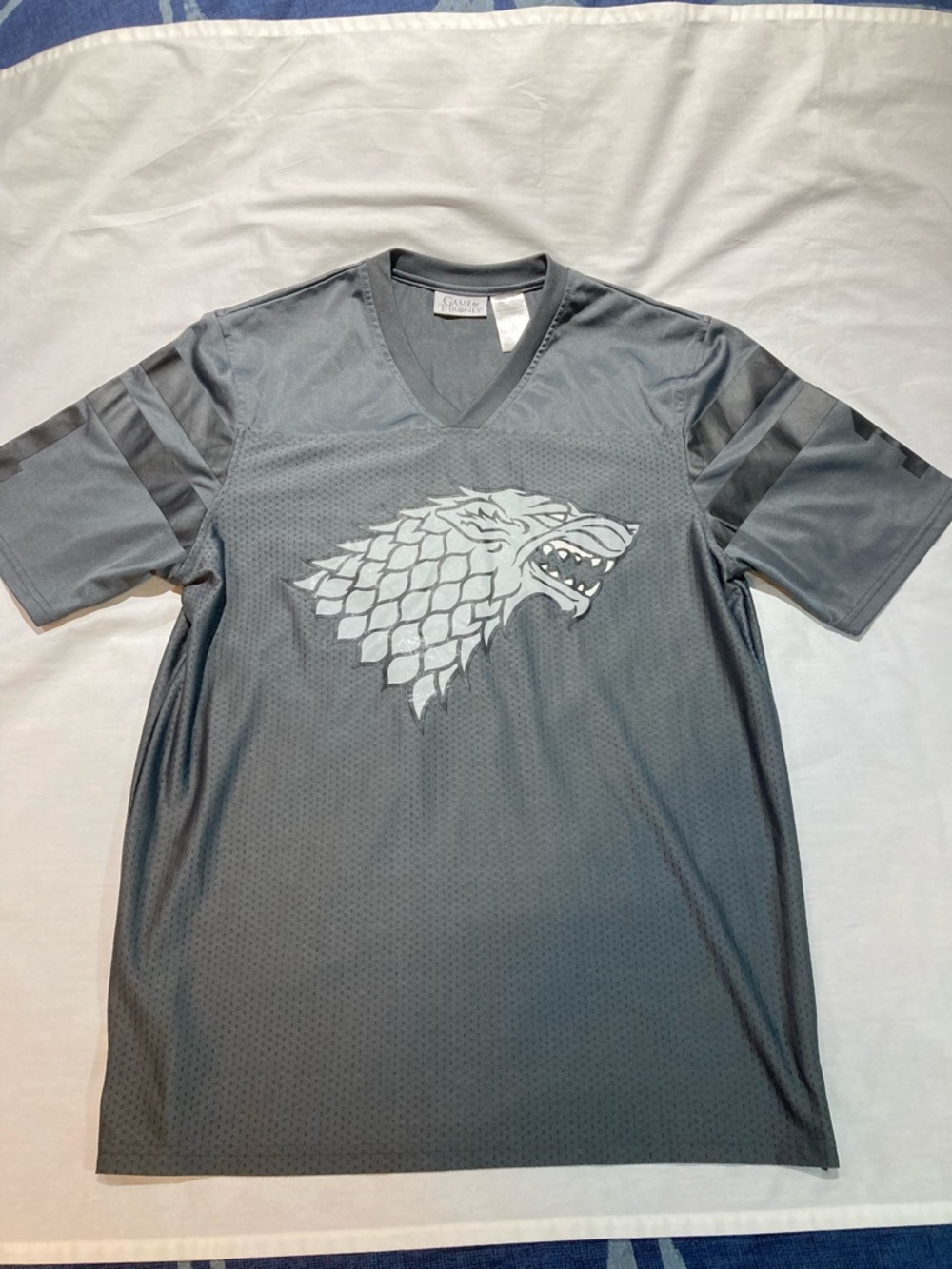 Game of Thrones Stark Jersey, Men’s size large, Officially Licensed HBO